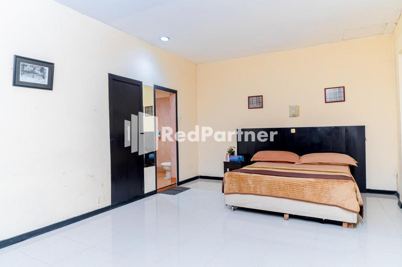 Cherry Pink Hotel Medan Mitra Reddoorz Eksteriør billede