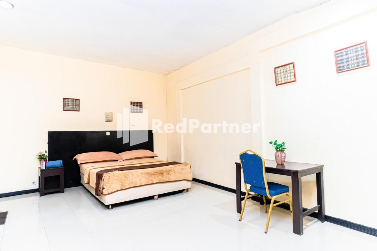 Cherry Pink Hotel Medan Mitra Reddoorz Eksteriør billede