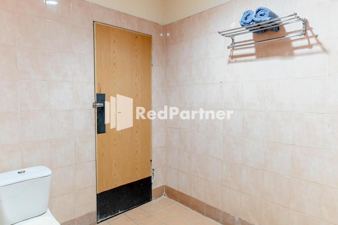 Cherry Pink Hotel Medan Mitra Reddoorz Eksteriør billede